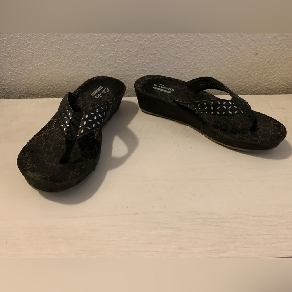 Clark sandals 4.5-5